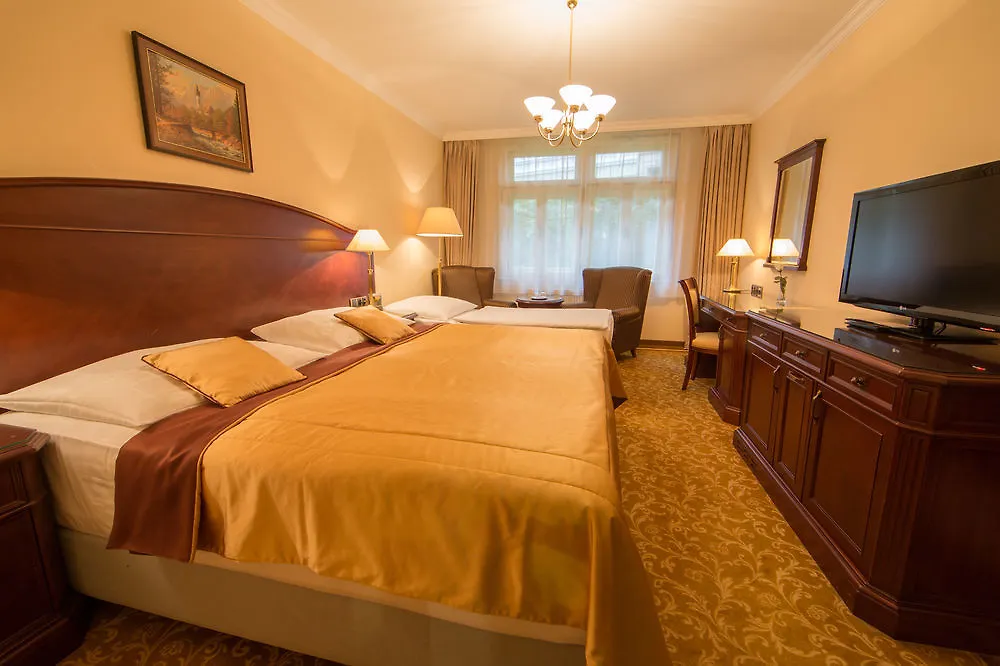 קרלובי וארי Hotel Romance 4*, קרלובי וארי צ'כיה