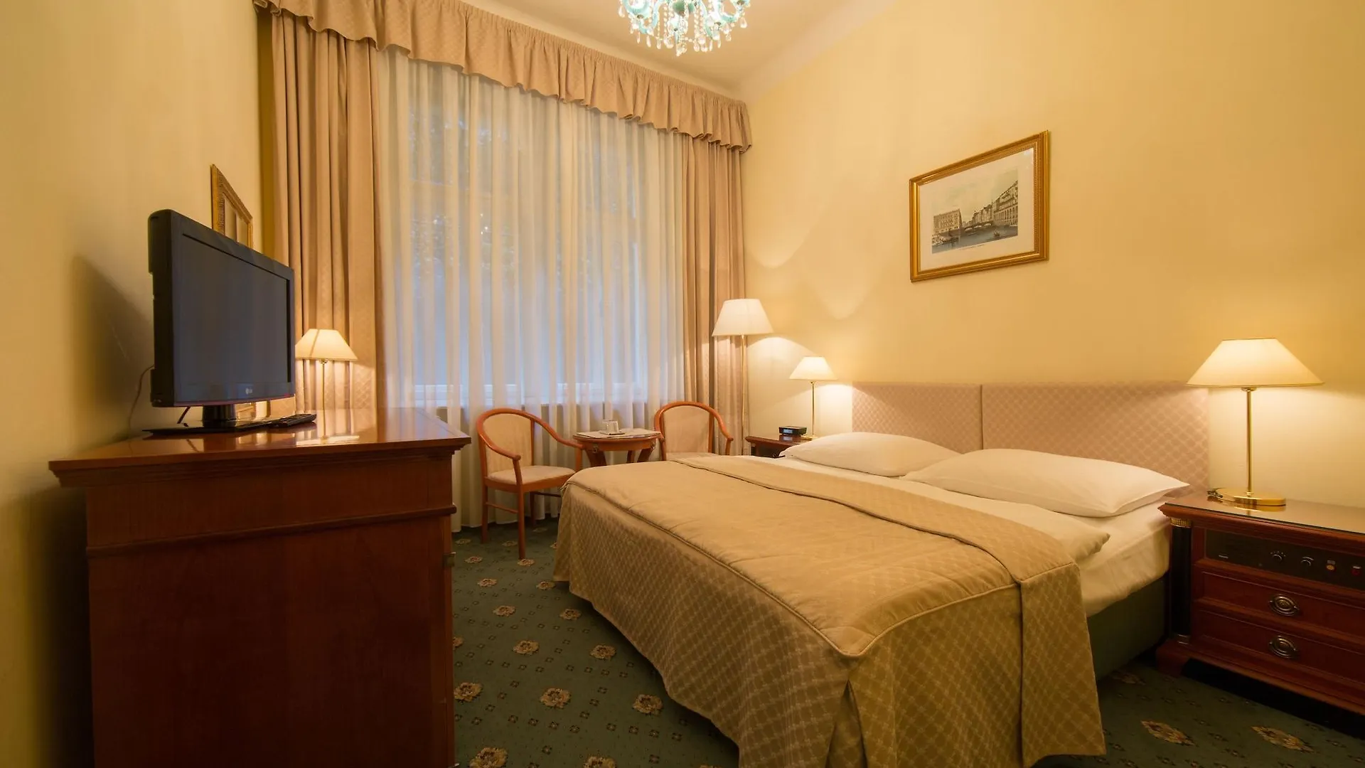 Hotel Romance Puškin Karlovy Vary 4*,